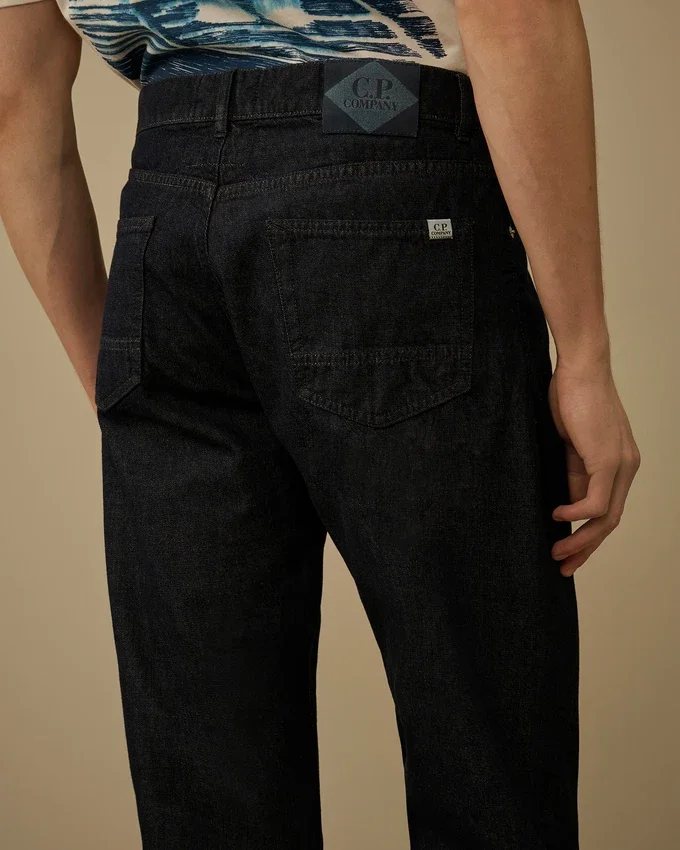 3/1-Denim-Hose ohne Seitennähte