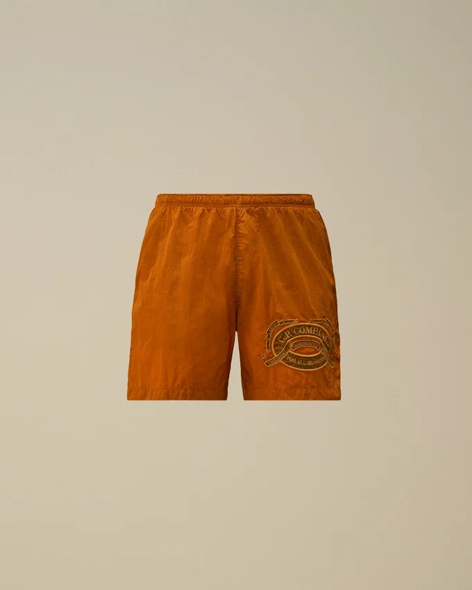 Badeshorts mit Eco-Chrome R-Grafikstickerei