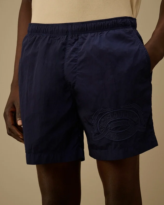 Badeshorts mit Eco-Chrome R-Grafikstickerei