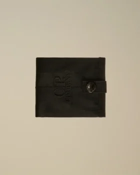 Brieftasche im Fischgrätenmuster