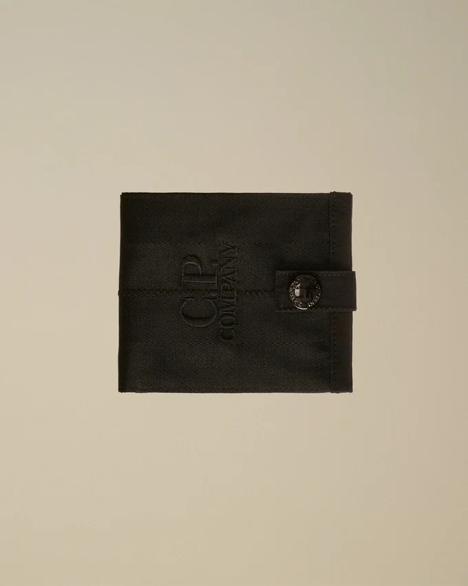 Brieftasche im Fischgrätenmuster