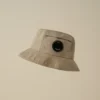 Bucket-Hat mit Chrome-R-Lens