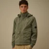 C.P. Shell-R Hidden Hood Lens Jacke