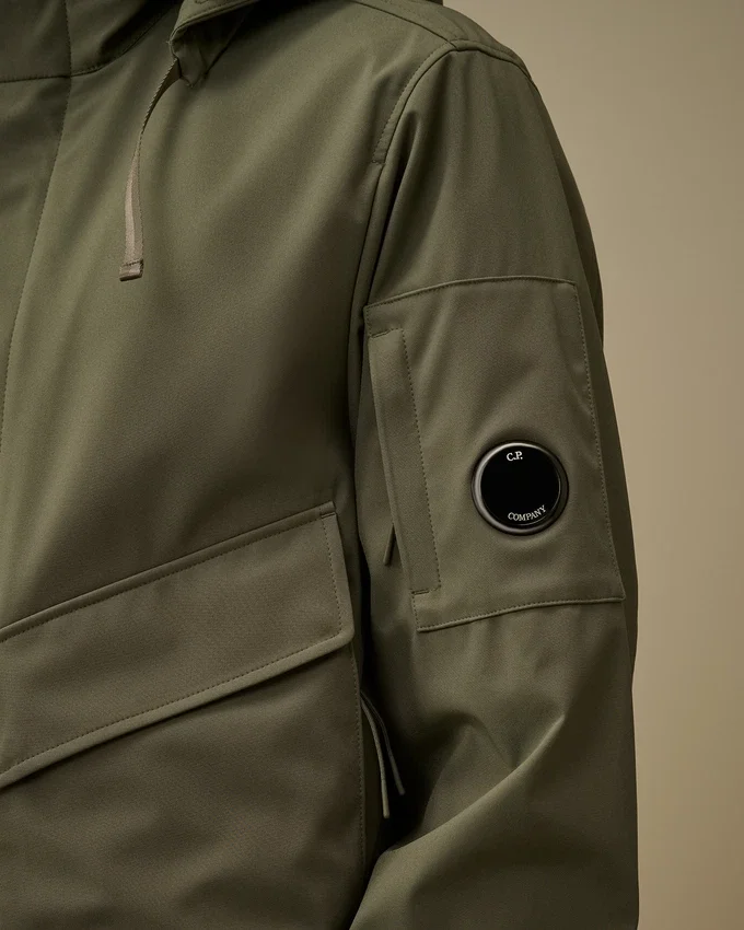 C.P. Shell-R Hidden Hood Lens Jacke