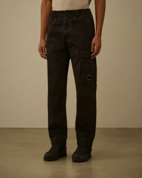 Cargo-Hose aus Stretch-Satin in regulärer Passform