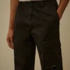 Cargo-Hose aus Stretch-Satin in regulärer Passform
