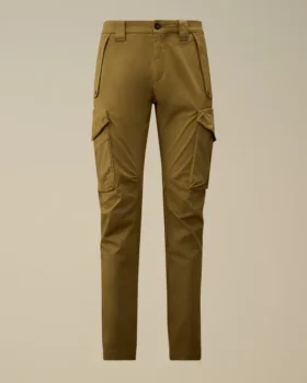 Cargo-Hose aus Stretch-Satin mit ergonomisch abgerundeten Taschen für die Lens-Brille