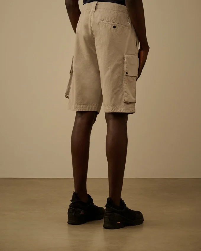 Cargo-Shorts aus Baumwoll-Gabardine mit Lens-Details