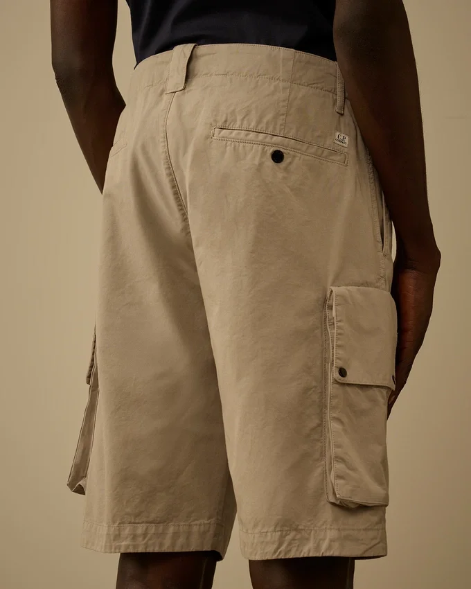 Cargo-Shorts aus Baumwoll-Gabardine mit Lens-Details