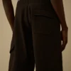 Diagonal-Fleece-Cargo-Sweatshorts