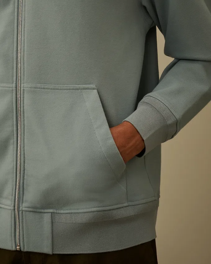 Diagonales, geripptes Fleece-Kapuzensweatshirt mit Reißverschluss