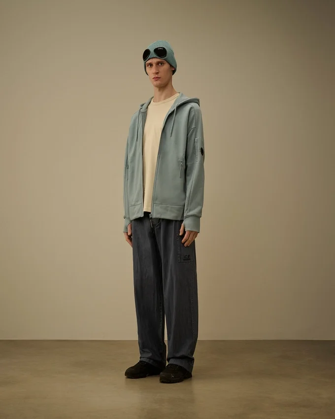Diagonales, geripptes Fleece-Kapuzensweatshirt mit Reißverschluss