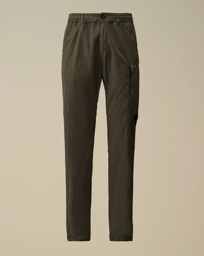 Flatt Nylon-Cargohose in regulärer Passform
