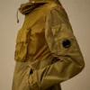 Flatt Nylon-Misch-Kapuzenjacke mit Linsen