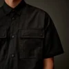 Gabardine-Kurzarmhemd mit Knopfleiste aus der Metropolis Series
