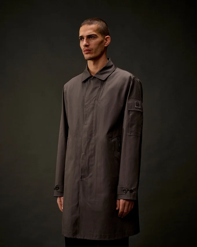 HyST-Mantel aus der Metropolis Series