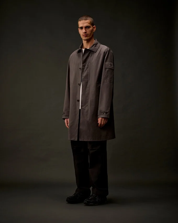 HyST-Mantel aus der Metropolis Series