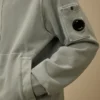 Kapuzen-Sweatshirt aus Baumwoll-Diagonal-Fleece mit Reißverschluss