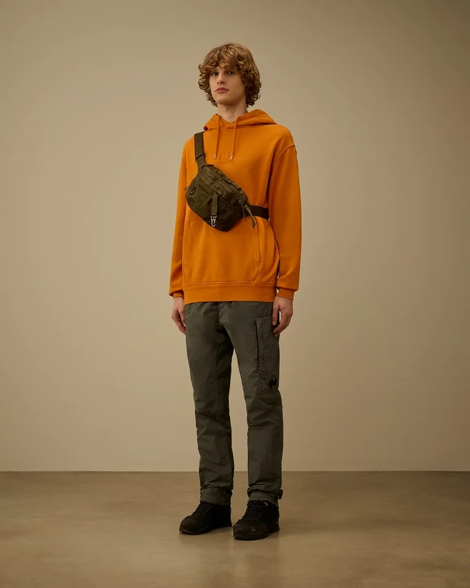 Kapuzen-Sweatshirt aus diagonal gewebtem Baumwoll-Fleece