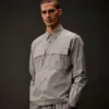 Langärmliges Hemd mit Knopfleiste aus Gabardine der Metropolis Series