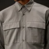 Langärmliges Hemd mit Knopfleiste aus Gabardine der Metropolis Series