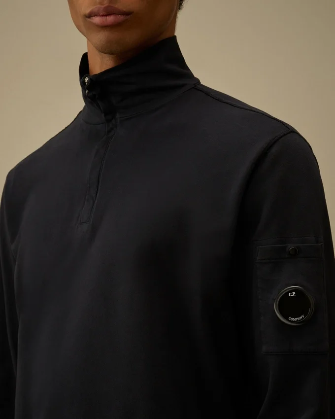 Leichtes Fleece-Sweatshirt mit halbem Reißverschluss und Lens-Print