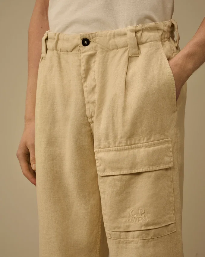 Lockere Cargohose aus Leinen