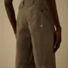 Lockere Pinces-Shorts aus Baumwollgabardine