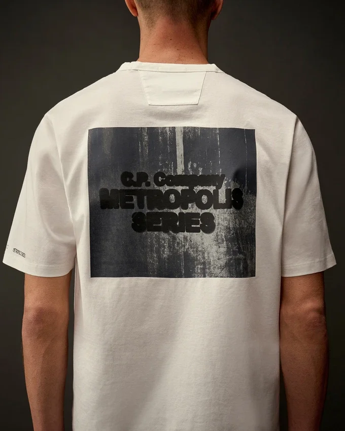 Metropolis Series: Kurzarm-T-Shirt aus merzerisiertem Jersey mit aufgedrucktem Motiv