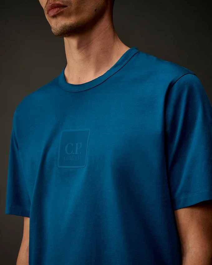 Metropolis Series – Kurzarm-T-Shirt aus merzerisiertem Jersey mit gummiertem Logo-Aufnäher