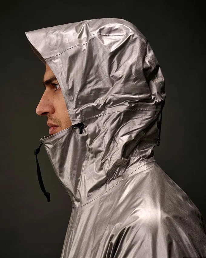 Metropolis Series: Nano-Titan-Kapuzenjacke