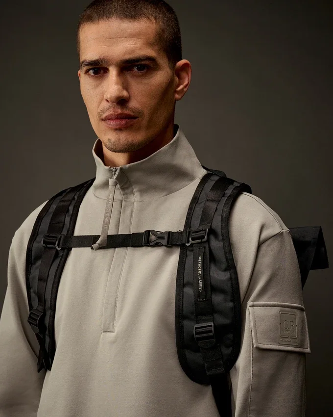 Metropolis Series: Rucksack mit gummierten Applikationen
