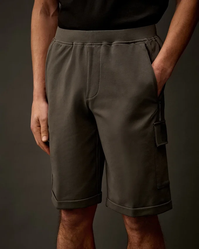 Metropolis Series Stretch-Fleece-Cargo-Sweatshorts