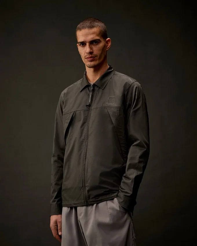 Overshirt aus Gabardine mit Reißverschluss aus der Metropolis Series