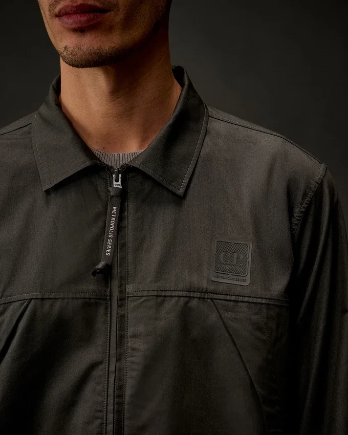 Overshirt aus Gabardine mit Reißverschluss aus der Metropolis Series