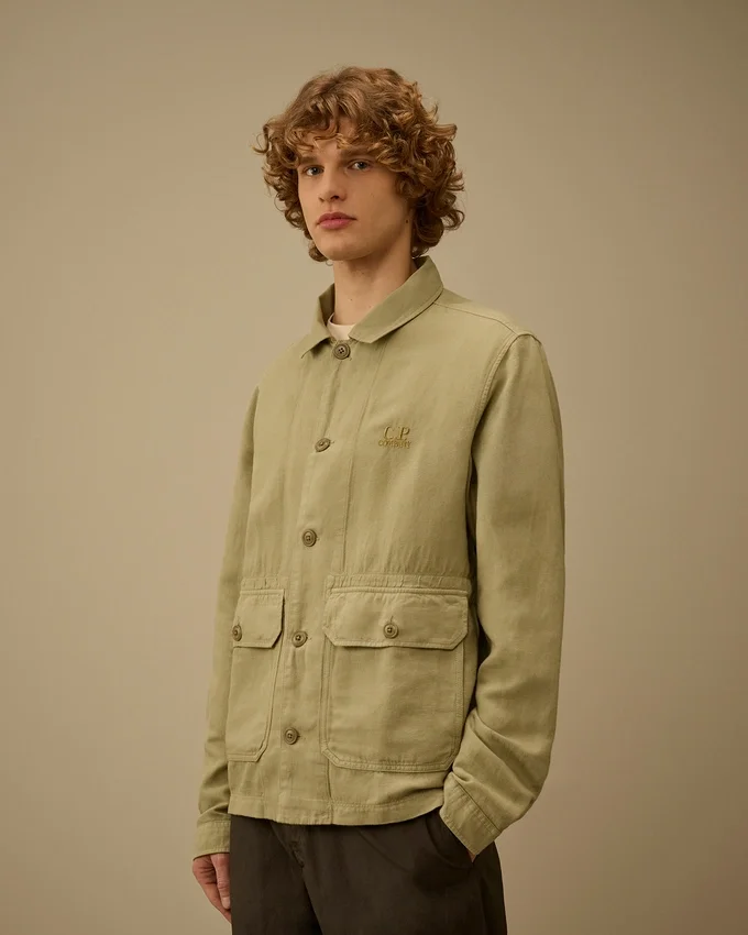 Overshirt aus gebrochenem Twill mit Knöpfen