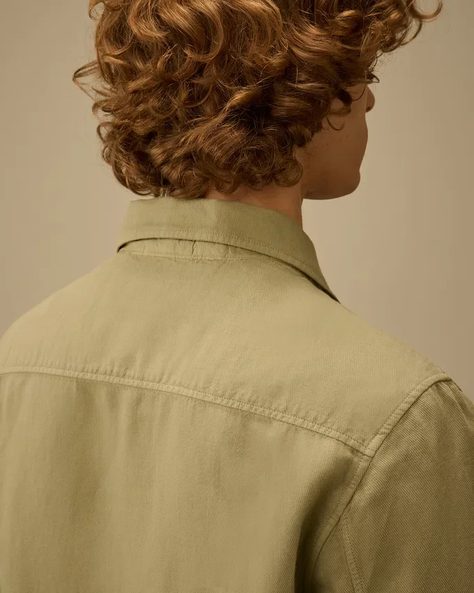 Overshirt aus gebrochenem Twill mit Knöpfen