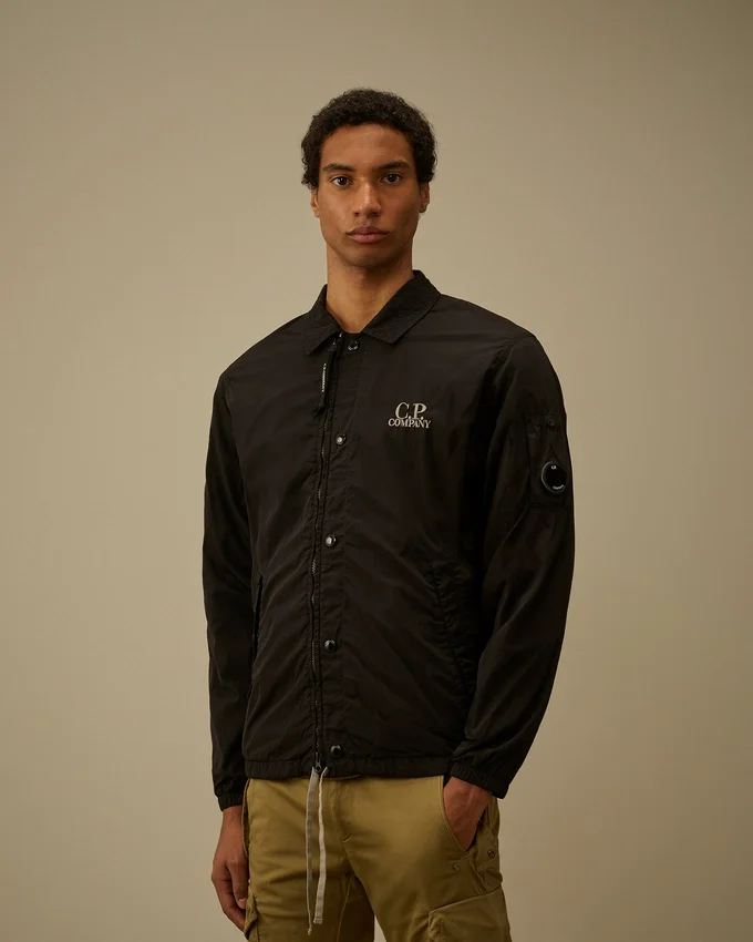 Overshirt mit Reißverschluss und Chrome-R-Grafik