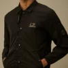 Overshirt mit Reißverschluss und Chrome-R-Grafik