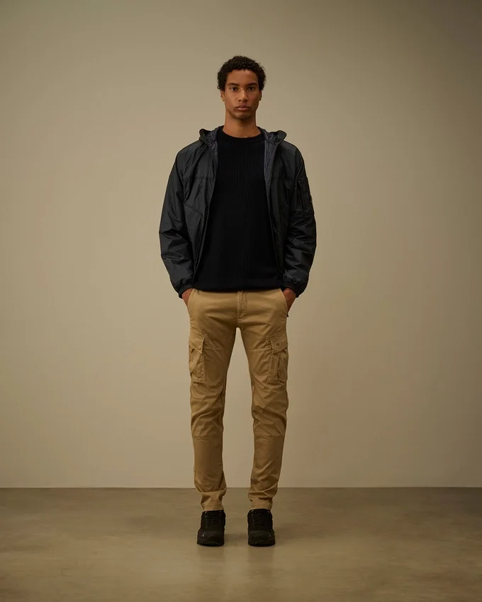 Pullover mit Rundhalsausschnitt und „Lens“-Motiv aus Sea-Island-Baumwolle mit Rippbündchen