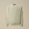 Sweatshirt aus diagonal gewebtem Baumwollfleece mit Resist-Färbung und Rundhalsausschnitt sowie Lens-Detail