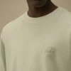 Sweatshirt aus diagonal gewebtem Baumwollfleece mit Resist-Färbung und Rundhalsausschnitt sowie Logo