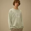 Sweatshirt mit Rundhalsausschnitt, „Boxy Logo“ und Diagonal-Fleece