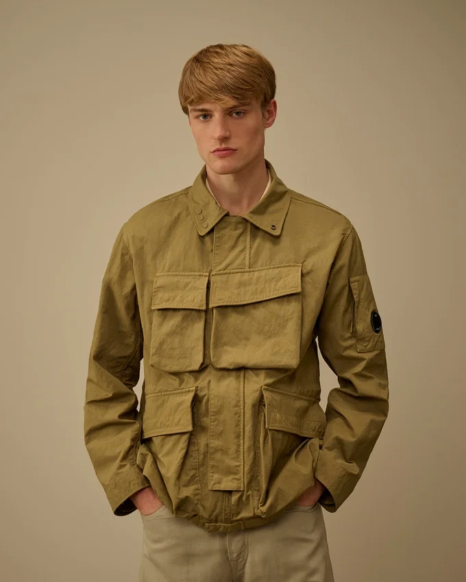Twill-Jacke mit Reißverschluss für die Augenlinsen