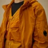 Twill-Kapuzenjacke mit Lens-Technologie