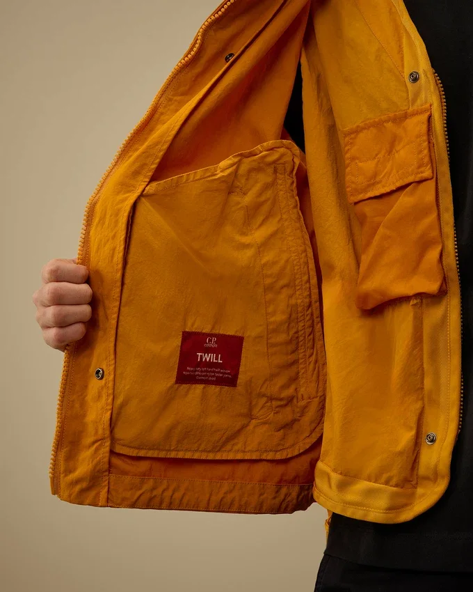 Twill-Kapuzenjacke mit Lens-Technologie