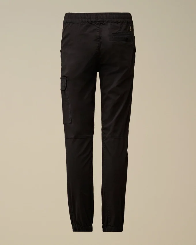 U16 Stretch-Gabardine-Cargo-Sweathose mit Lens-Detail